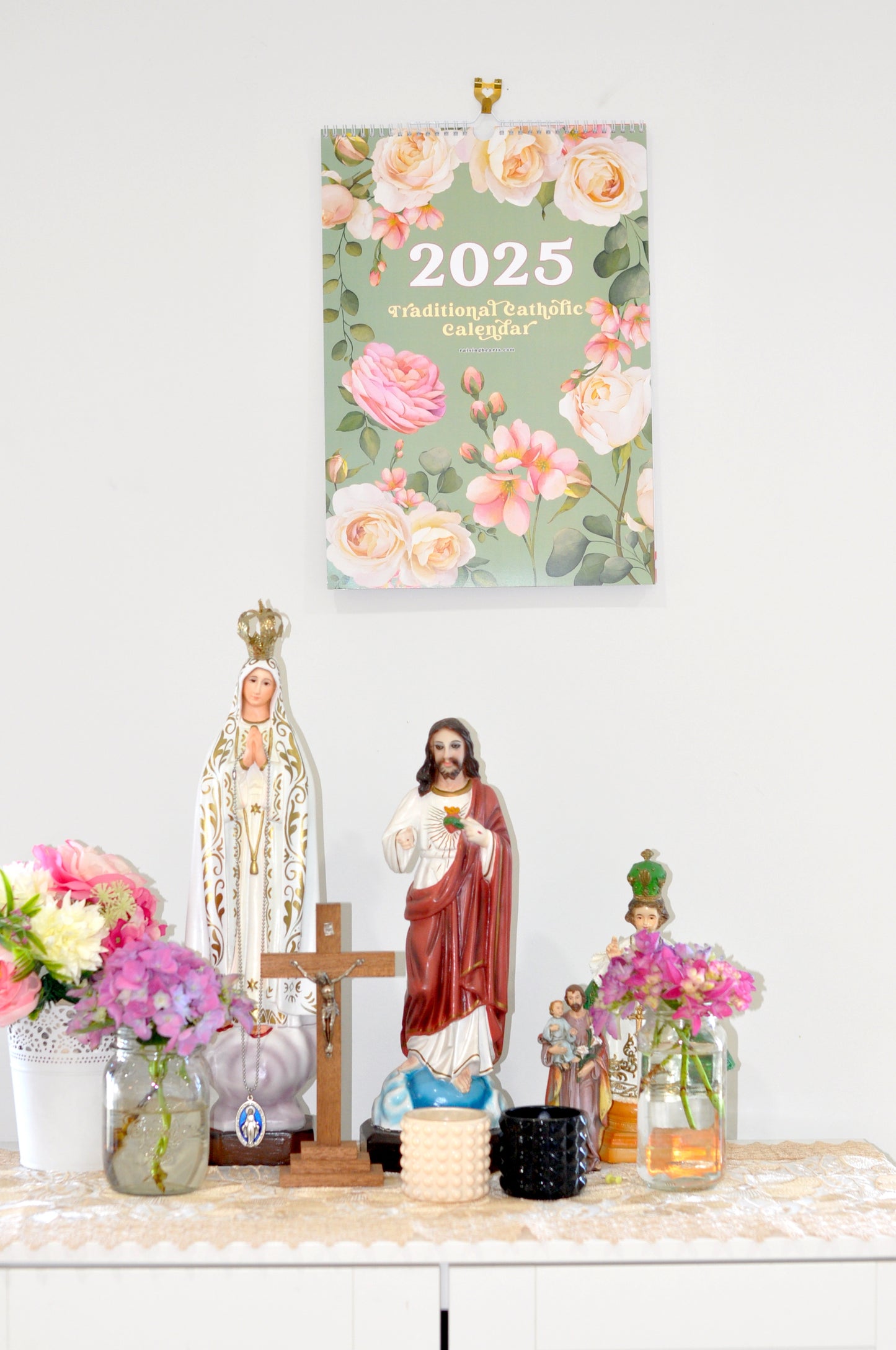 2025 Traditional Catholic Wall Calendar | Floral Design - Size: Tabloid or A3